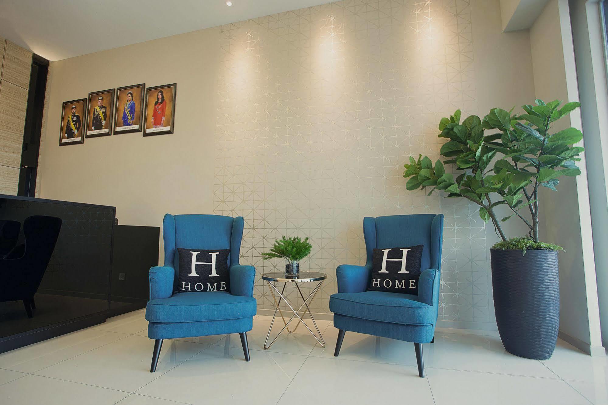 The Square Hotel Skudai Extérieur photo